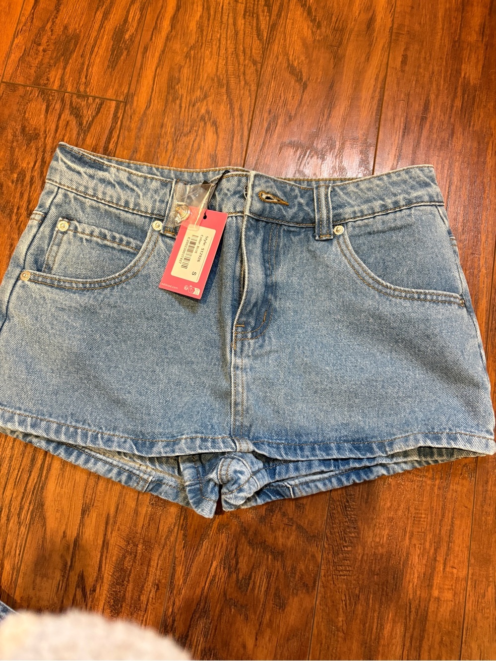 Edikted Skort